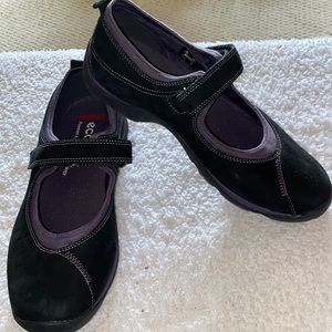 Ecco Mary Jane Shoes size 39/8 -8 1/2. Black Suede